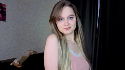 Veronica online show from March 1, 1:04 pm