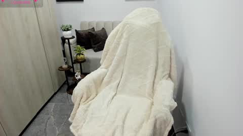 Catalina online show from September 29, 3:00 pm