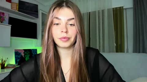 Lolitalolz online show from March 6, 6:26 pm