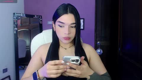 Snapshot of veronica_118 chatting on February 25, 3:42 am veronica_118 online show from February 25, 3:42 am