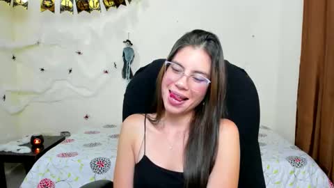 Veronica Miller online show from October 26, 2:12 am