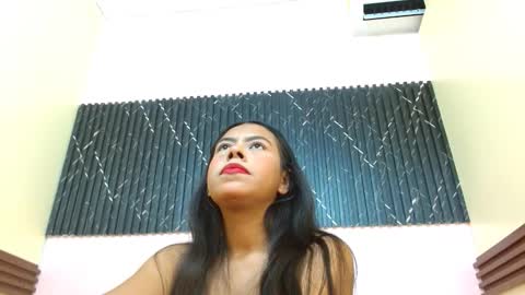 Veronica Robles online show from September 22, 6:45 pm