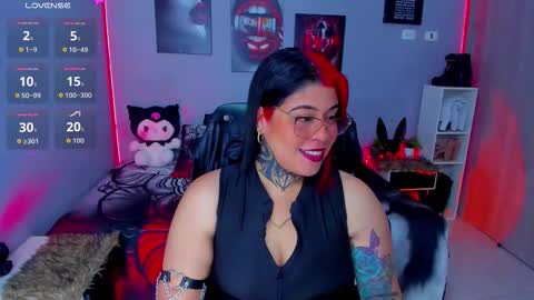 Snapshot of veronika_metalstar chatting on October 4, 2:15 pm Miss Veronika online show from October 4, 2:15 pm