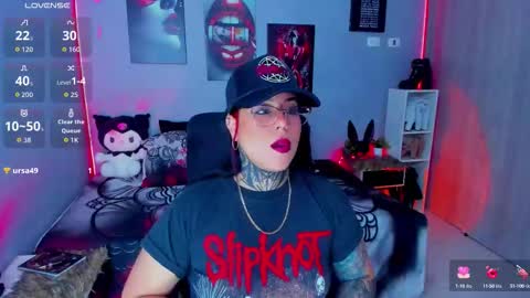 Snapshot of veronika_metalstar chatting on October 6, 1:51 pm Miss Veronika online show from October 6, 1:51 pm