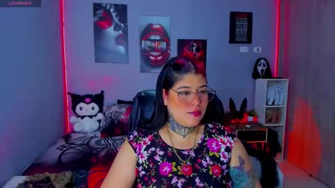 Miss Veronika online show from November 11, 8:05 am