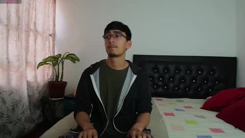 versatileguuy online show from October 6, 6:04 pm