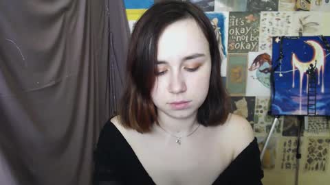 veryveryvery_shy online show from March 3, 9:55 am