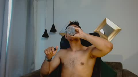 Vezx online show from April 1, 6:49 pm