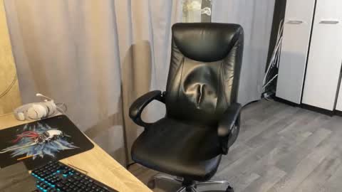 vialeras online show from October 31, 5:35 pm