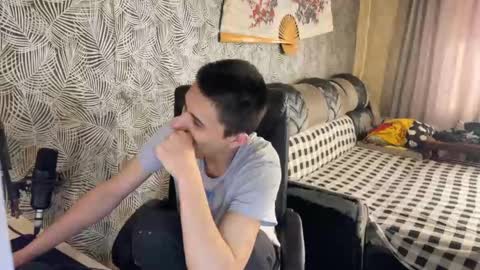 vialeras online show from February 15, 4:25 am