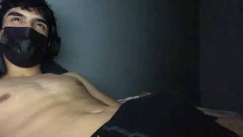 Snapshot of vicente24milf chatting on October 11, 2:38 am vicente online show from October 11, 2:38 am