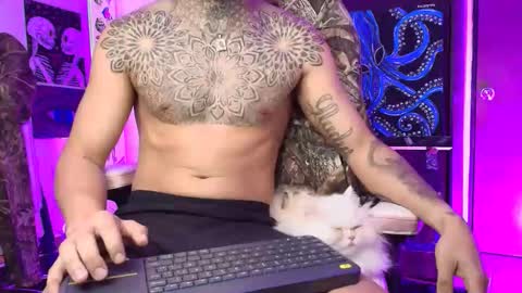 vickingcock7 online show from December 18, 5:36 am