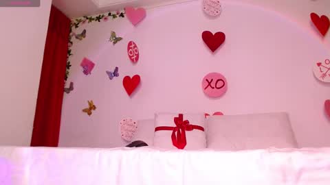 Snapshot of vicky_crazy chatting on February 17, 8:38 pm Vicky  online show from February 17, 8:38 pm