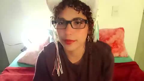 Snapshot of vicky_crazy chatting on October 1, 2:54 am Vicky  online show from October 1, 2:54 am