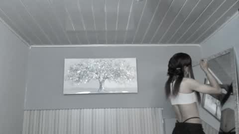  Vicky  online show from April 5, 2:03 pm