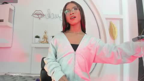 Snapshot of vicky_hottman chatting on September 24, 4:08 am vicky_hottman online show from September 24, 4:08 am