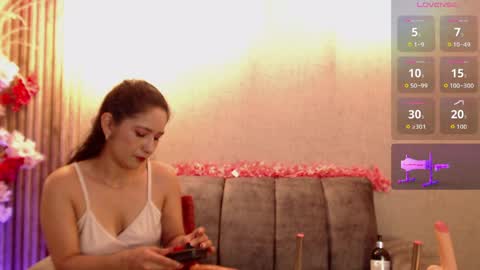 Vicky online show from April 13, 1:15 pm