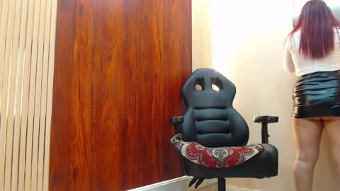 Vicky online show from March 5, 1:42 am