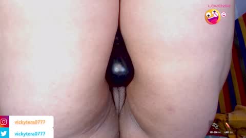 Snapshot of vickytera777 chatting on February 2, 11:00 pm vickytera777 online show from February 2, 11:00 pm