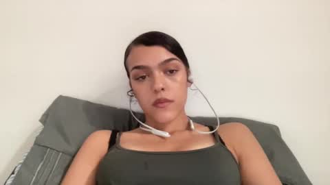 Snapshot of vickyyyx chatting on January 14, 2:40 am Goddess Victory online show from January 14, 2:40 am