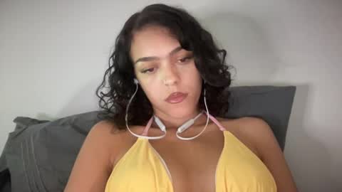 Snapshot of vickyyyx chatting on February 5, 12:53 am Goddess Victory online show from February 5, 12:53 am