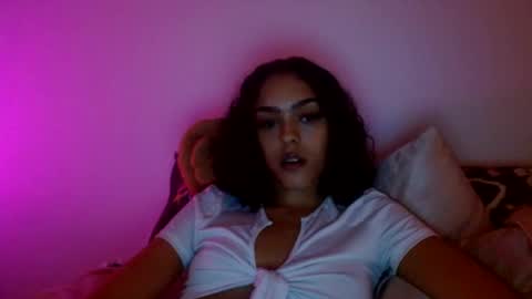 Snapshot of vickyyyx chatting on October 20, 9:14 am Goddess Victory online show from October 20, 9:14 am