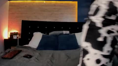 Victoria online show from October 13, 8:44 pm