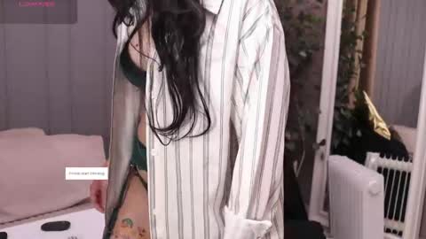 victoria_cute online show from April 3, 5:09 pm