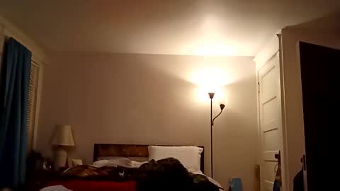 Victoria and Erian online show from January 10, 1:32 am