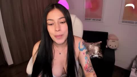 Snapshot of victoria_korss chatting on October 24, 3:18 am Victoria online show from October 24, 3:18 am