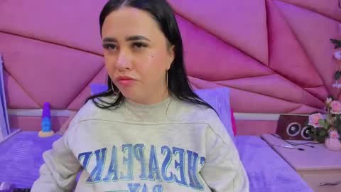 Snapshot of victoria_rossy_ chatting on September 18, 10:47 pm Victoria online show from September 18, 10:47 pm