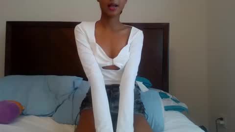 Snapshot of victoriaaa_xxx chatting on October 12, 5:26 pm Victoria xxx online show from October 12, 5:26 pm
