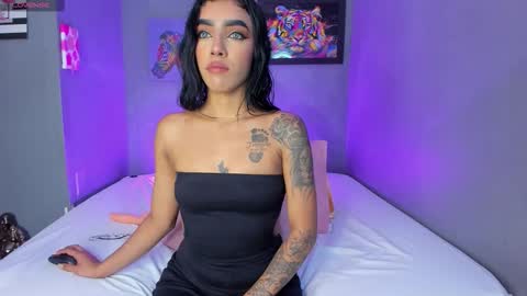 victoriameller online show from December 4, 10:42 pm