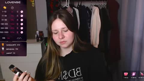 victoriassecrets_ online show from February 3, 2:53 am