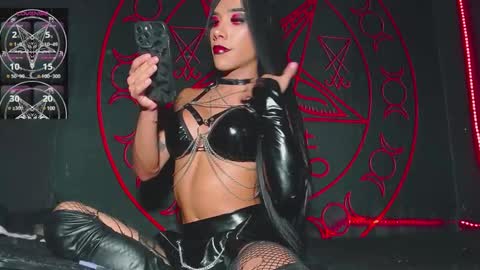 Victoria Vampire online show from February 20, 12:52 am