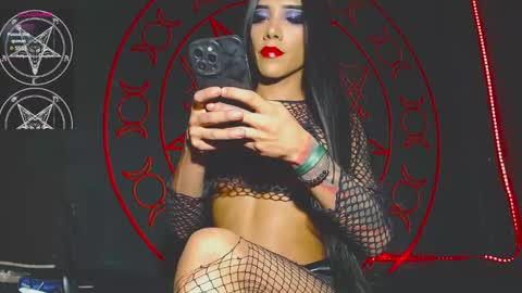 Victoria Vampire online show from February 23, 3:45 am