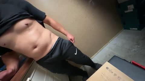 victorwitt91 online show from May 16, 7:23 pm