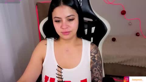 V  I C  T O R I A  online show from November 29, 6:59 pm