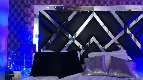 victtoria lee online show from March 6, 11:04 pm