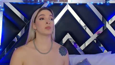 victtoria lee online show from January 10, 10:15 pm