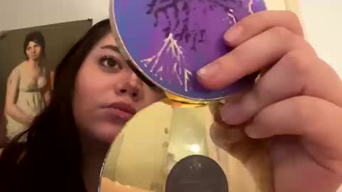 Snapshot of viennavisabelle chatting on October 17, 6:39 am viennavisabelle online show from October 17, 6:39 am