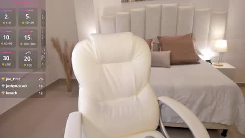 viictoria_joness online show from March 26, 1:01 am