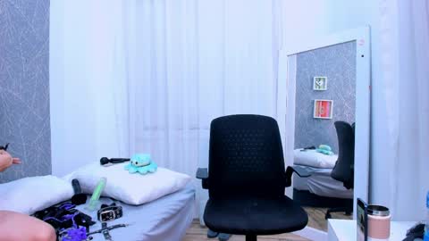 viictoriiasaenz online show from March 26, 3:45 am