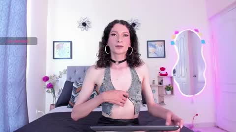 Snapshot of viioleta_cam chatting on October 15, 3:02 pm Violet online show from October 15, 3:02 pm