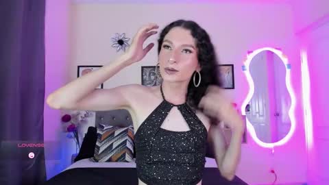 Snapshot of viioleta_cam chatting on October 9, 2:28 am Violet online show from October 9, 2:28 am