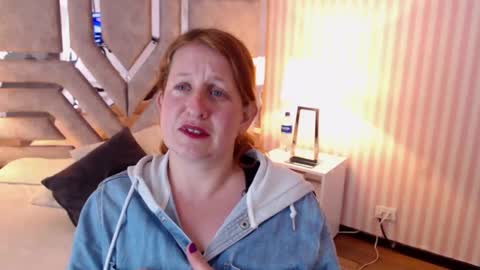 Violeta online show from December 27, 12:39 am