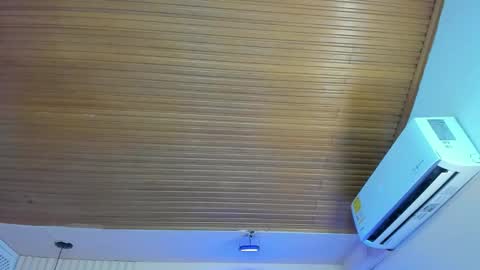 Viiolett online show from October 12, 8:54 pm