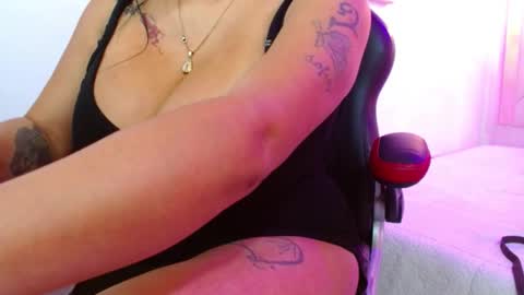 viioleta online show from February 25, 12:42 pm