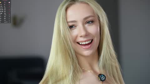 Snapshot of vika54784 chatting on September 26, 6:54 am vika54784 online show from September 26, 6:54 am
