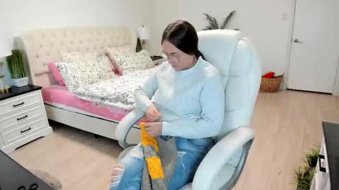 Ukrainian-woman online show from October 4, 1:09 pm